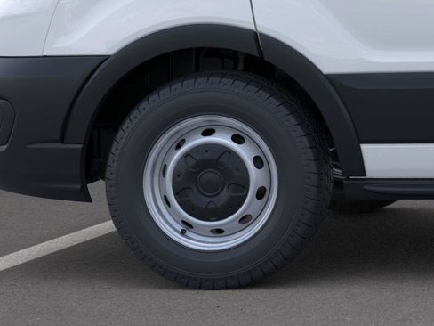 New 2025 Ford Transit 250 Low Roof image 19
