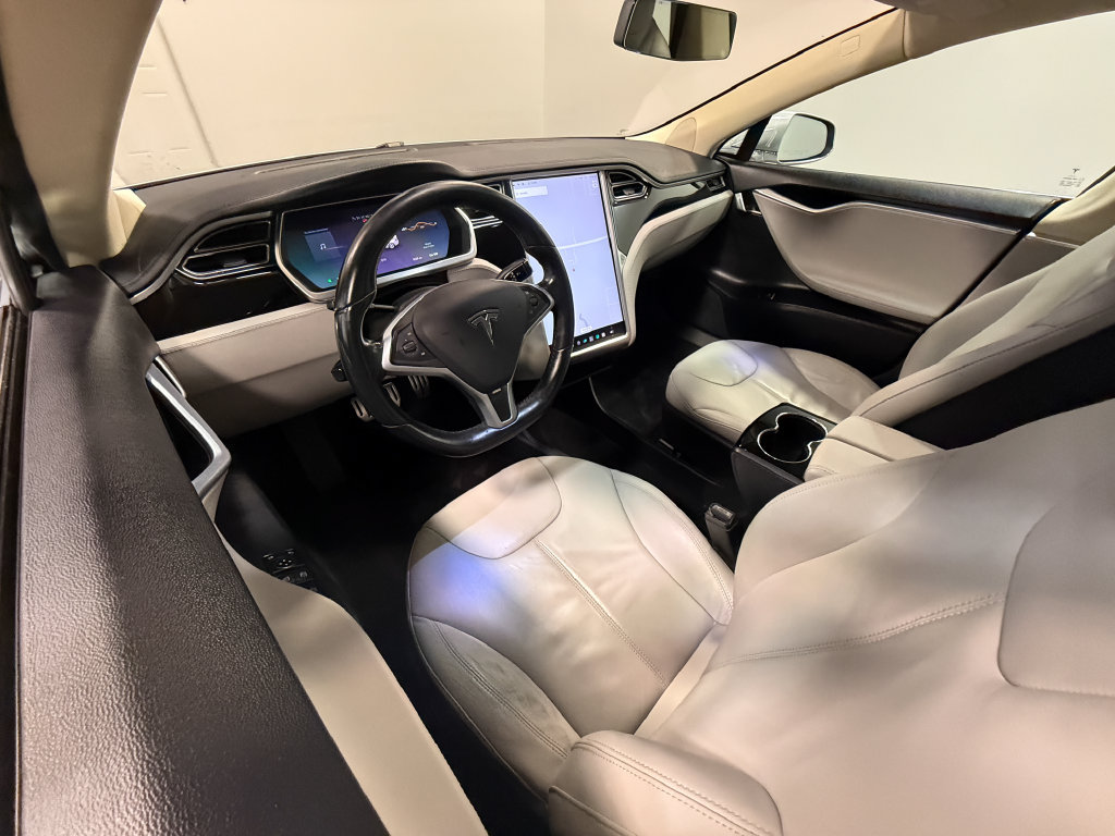 Used 2013 Tesla Model S Performance RWD image 2