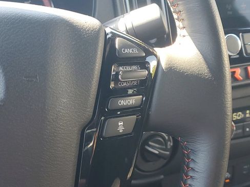 Used 2025 Nissan Frontier PRO-4X w/ Interior Protection Package AWD/4WD image 32