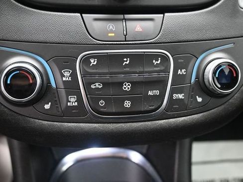 Used 2024 Chevrolet Malibu LT FWD image 12
