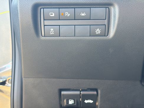 New 2025 Nissan Versa S image 21