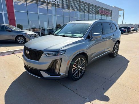 Used 2024 Cadillac XT6 Sport w/ Technology Package AWD/4WD image 1