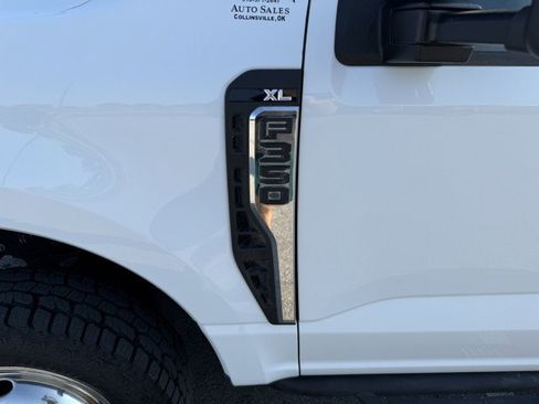 Used 2023 Ford F350 XL w/ FX4 Off-Road Package image 15