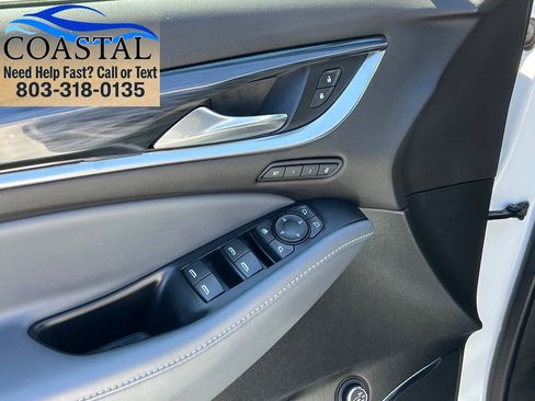 Used 2022 Buick Enclave Premium FWD image 7