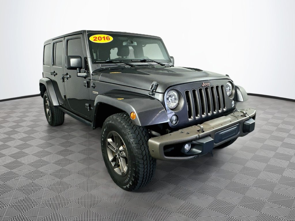 Used 2016 Jeep Wrangler Unlimited Sahara AWD/4WD image 2
