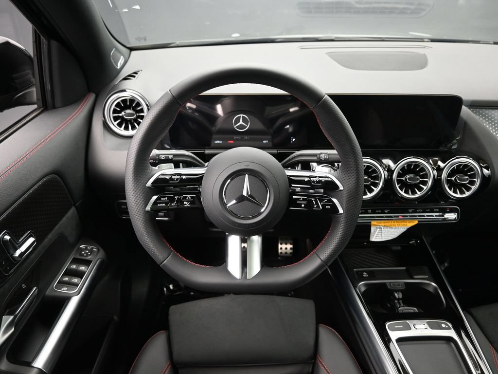 Used 2025 Mercedes-Benz GLA 250 4MATIC image 25