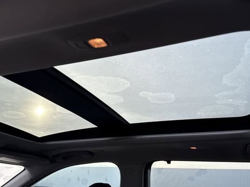 Used 2023 Nissan Rogue SL w/ SL Premium Package image 17