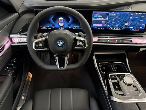 New 2026 BMW 750e xDrive w/ Premium Package AWD/4WD image 27