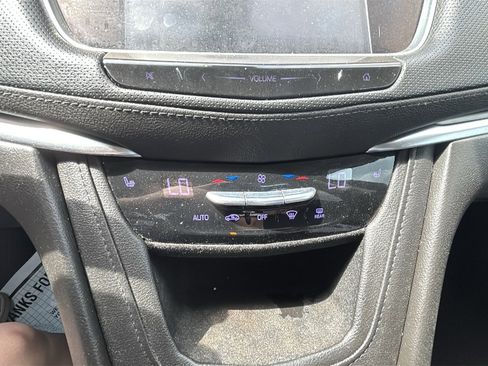 Used 2019 Cadillac XT5 Luxury image 22