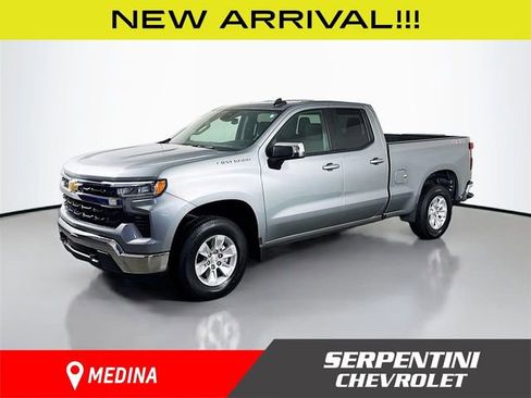 Used 2024 Chevrolet Silverado 1500 LT image 1