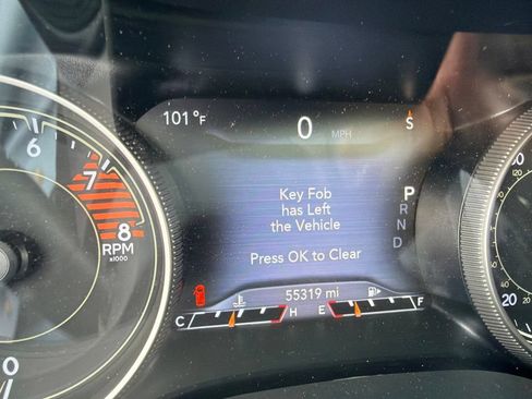 Used 2020 Jeep Cherokee Limited w/ Luxury Group AWD/4WD image 6