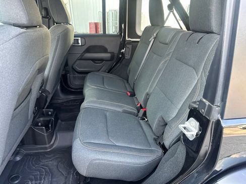 Used 2024 Jeep Wrangler Unlimited Sahara w/ Safety Group AWD/4WD image 7