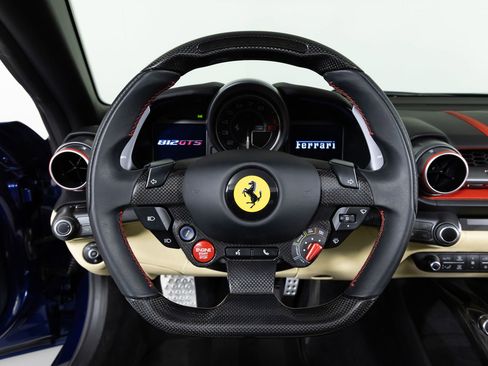 Used 2021 Ferrari 812 GTS image 34