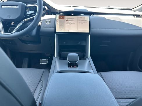 New 2026 Land Rover Discovery Sport Landmark AWD/4WD image 11