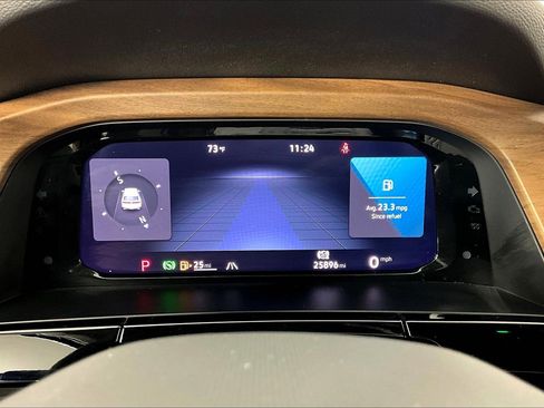 Used 2024 Volkswagen Atlas SE image 12