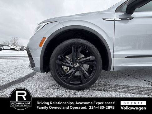Used 2024 Volkswagen Tiguan SE R-Line image 10