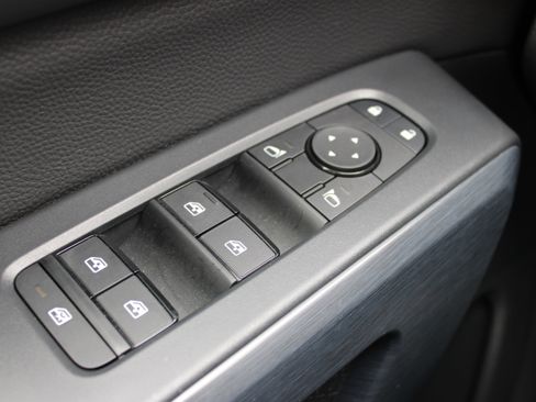 Certified 2025 Nissan Pathfinder Rock Creek AWD/4WD image 32