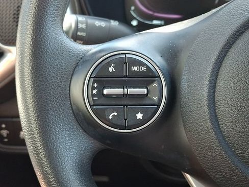 Used 2023 Kia Soul LX w/ LX Technology Package FWD image 20