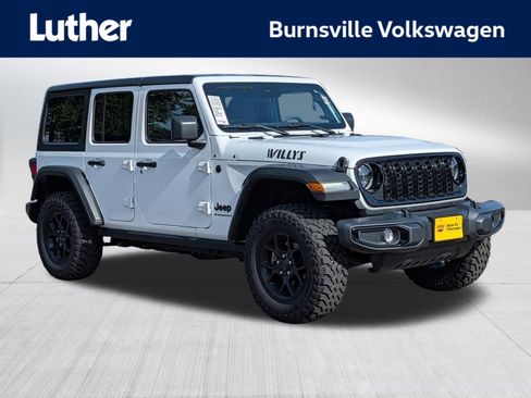 Used 2025 Jeep Wrangler Unlimited Sport AWD/4WD image 1