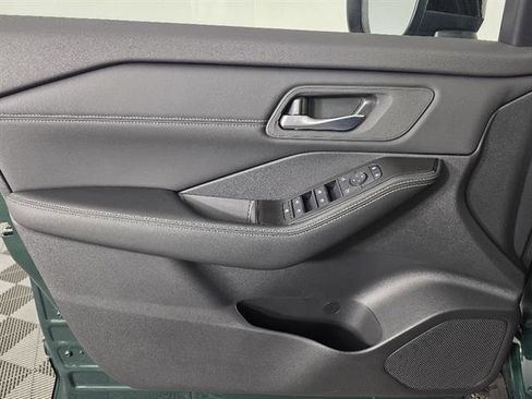 New 2026 Nissan Rogue SV image 39