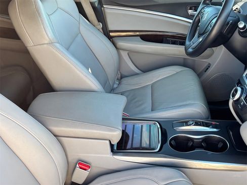 Used 2017 Acura MDX FWD w/ Technology Package image 12