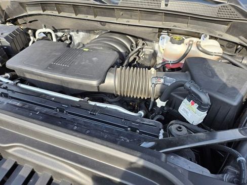 Used 2025 GMC Sierra 1500 SLT AWD/4WD image 24