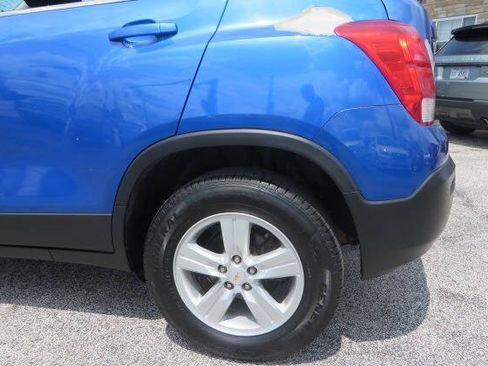 Used 2016 Chevrolet Trax LT w/ LT Convenience Package AWD/4WD image 41
