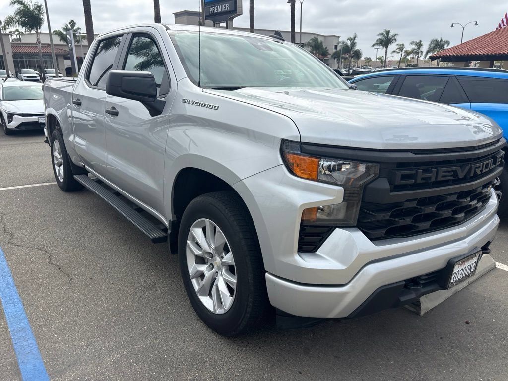Used 2022 Chevrolet Silverado 1500 Custom AWD/4WD image 2