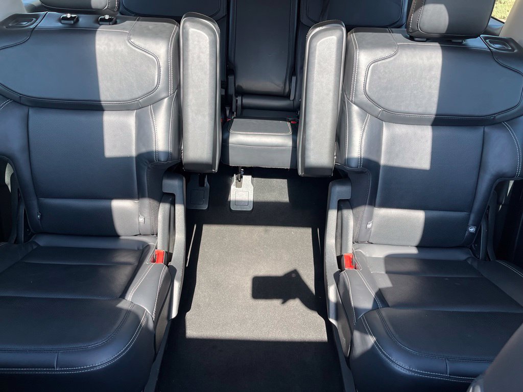 Used 2025 Ford Expedition Max Platinum AWD/4WD image 19