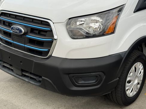 Used 2023 Ford E-Transit Medium Roof RWD image 10