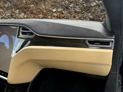 Used 2015 Tesla Model S P85D image 14