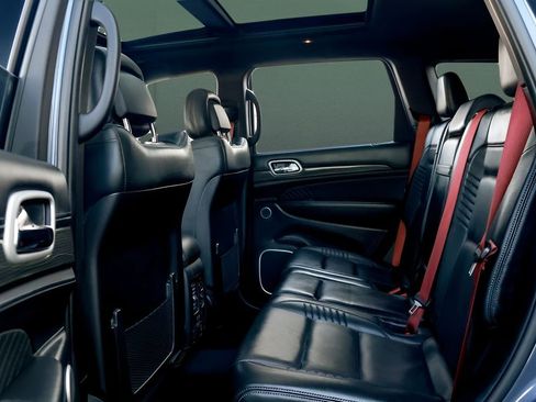 Used 2020 Jeep Grand Cherokee Trackhawk image 20