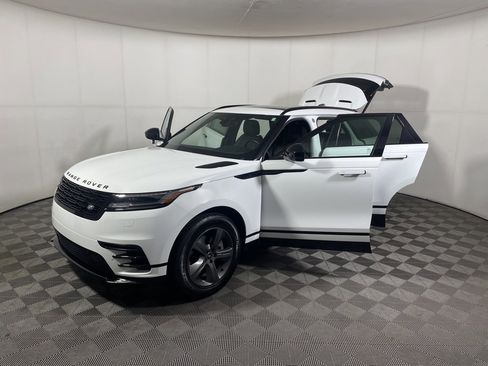 Used 2025 Land Rover Range Rover Velar Dynamic SE image 11