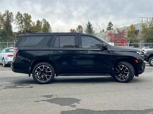 Used 2024 Chevrolet Tahoe RST image 4