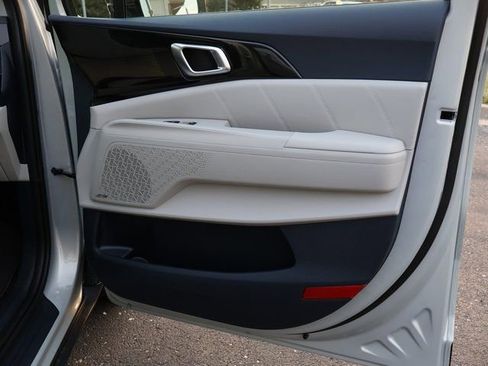New 2026 Kia Carnival SX Prestige FWD image 9