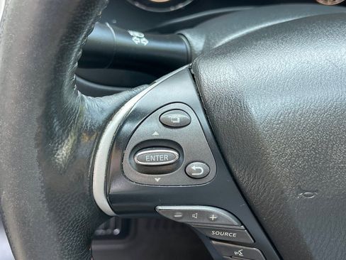 Used 2019 Nissan Pathfinder SL image 49