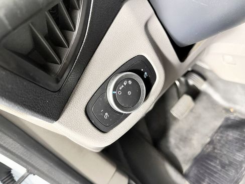 Used 2021 Ford Transit Connect XL FWD image 33