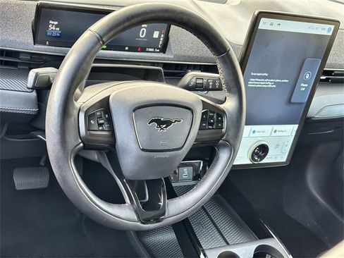 Used 2021 Ford Mustang Mach-E Premium image 17