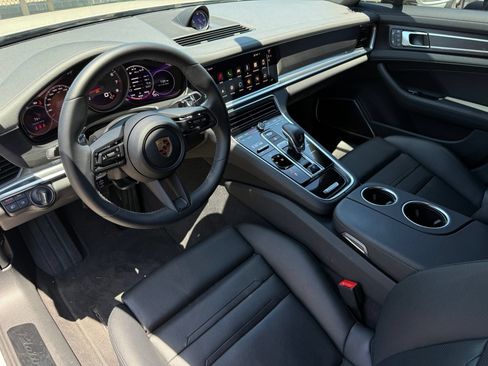 Certified 2023 Porsche Panamera Platinum Edition RWD image 4