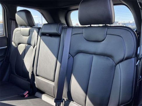 Certified 2025 Jeep Grand Cherokee Limited w/ Black Appearance Package image 27