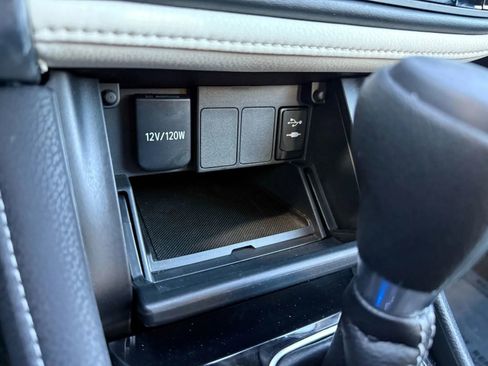 Used 2018 Toyota Corolla iM image 19