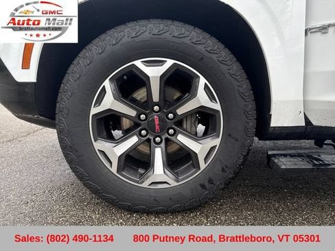 Certified 2025 GMC Yukon AT4 Ultimate AWD/4WD image 28