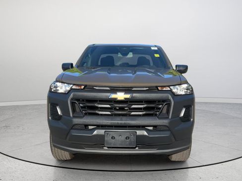 Used 2023 Chevrolet Colorado W/T image 2
