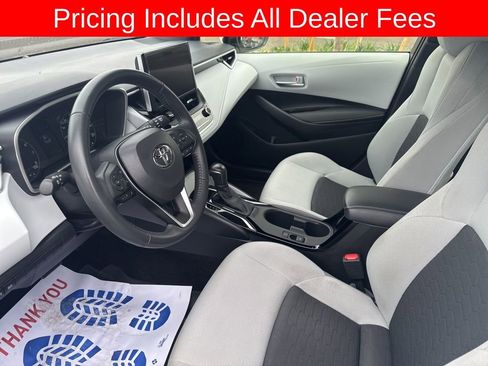 Used 2025 Toyota Corolla SE FWD image 6