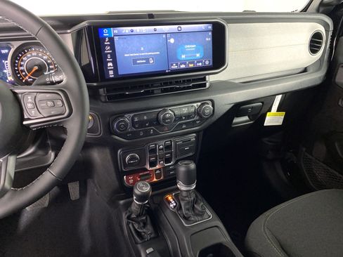 New 2026 Jeep Gladiator Willys image 24