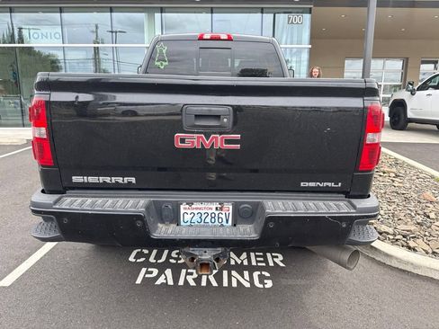 Used 2015 GMC Sierra 2500 Denali w/ Duramax Plus Package AWD/4WD image 6