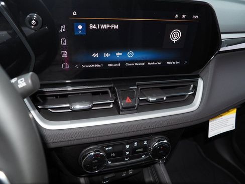 New 2025 Chevrolet TrailBlazer LT w/ Convenience Package image 9