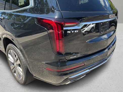 Certified 2023 Cadillac XT6 Premium Luxury w/ Technology Package AWD/4WD image 11