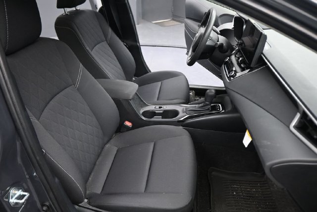 Used 2026 Toyota Corolla LE w/ LE Premium Package FWD image 14