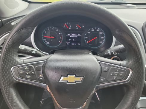 Used 2023 Chevrolet Malibu LT image 28